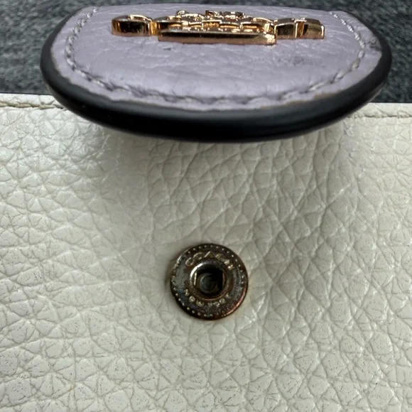 Coach Cream and Lavender Accordion Card Case In Colorblock CA765 - Picture 11 of 14